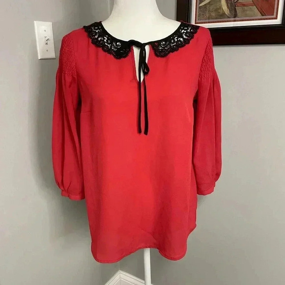 LC Lauren Conrad x Snow White Blouse Size Small Disney Red Lace Collared Button - Picture 1 of 6
